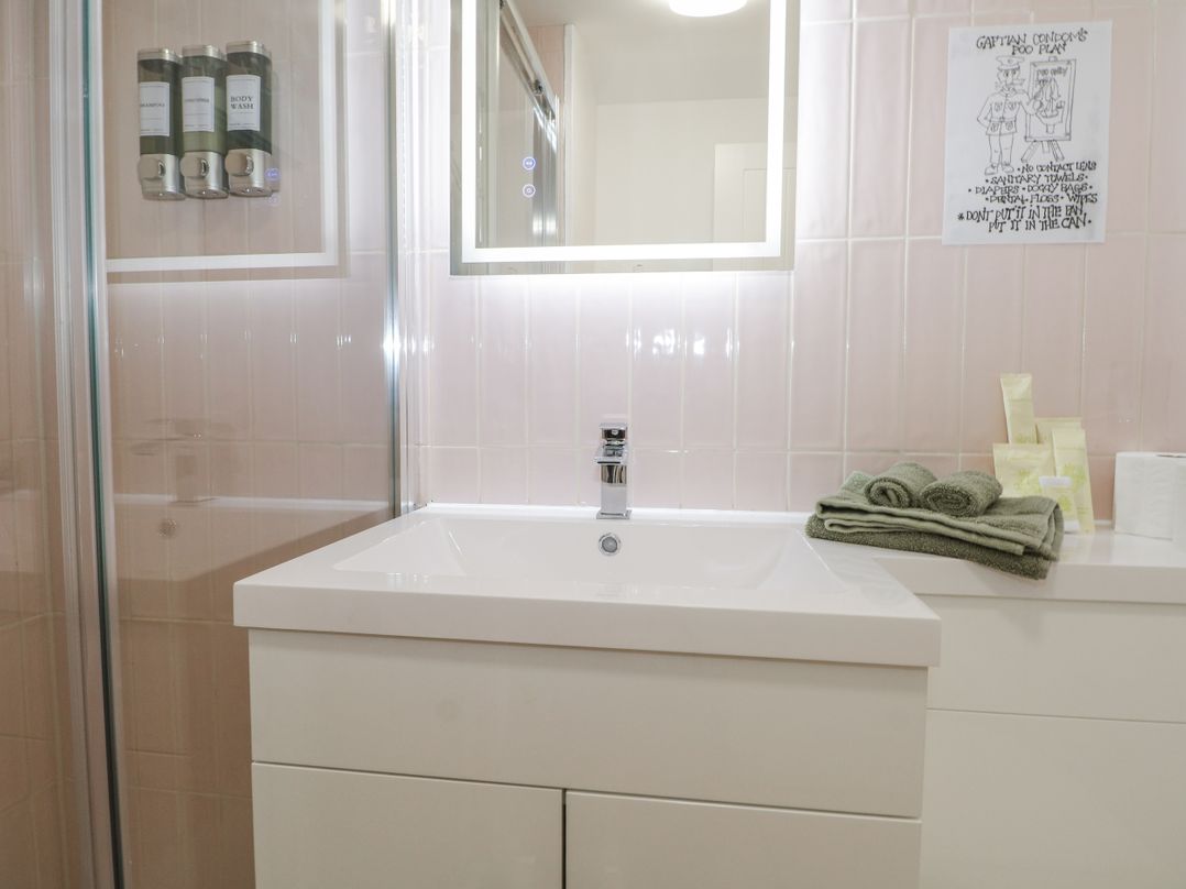 Charltons Hollow Cabin