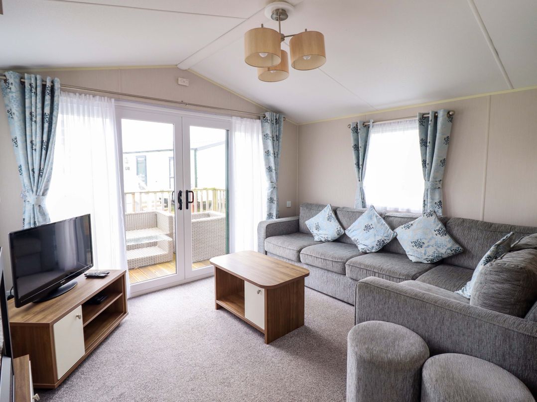 Sea Breeze C38 Dyffryn Seaside Estate