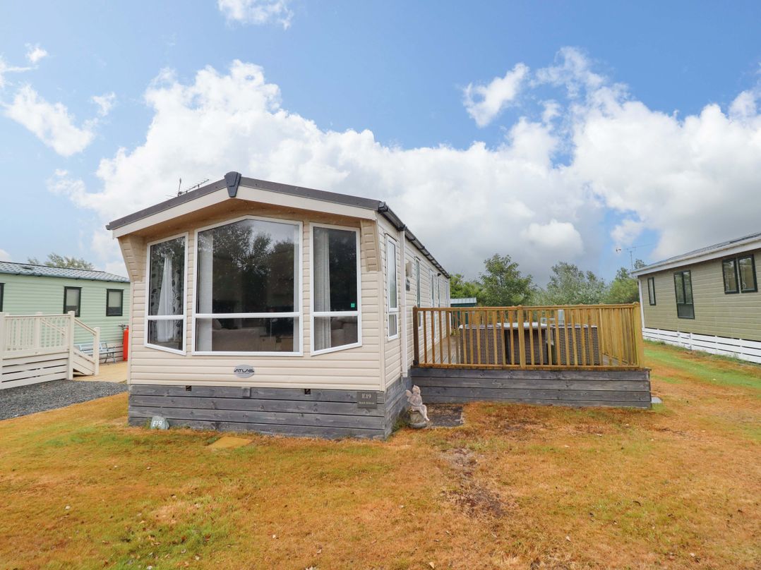 Beach Retreat E19 Dyffryn Seaside Estate