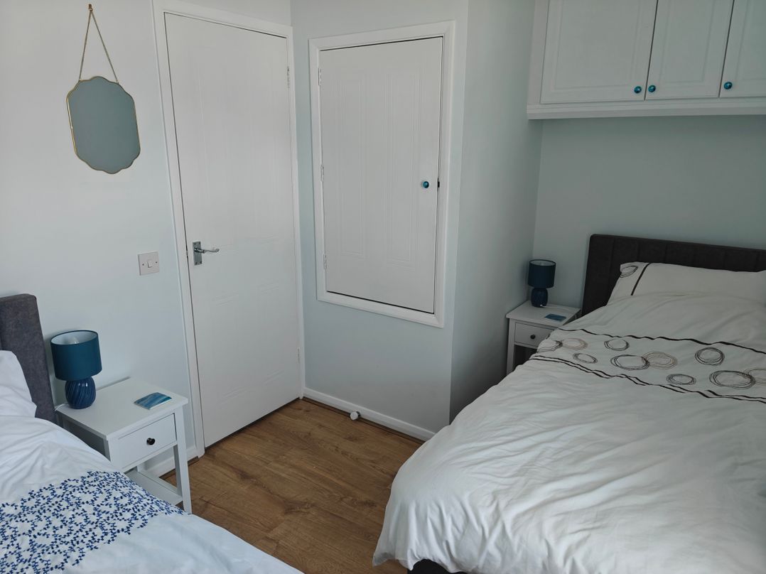 Dolphin Cottage