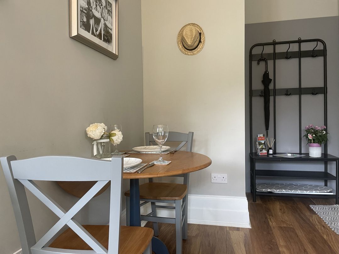 DeCressy Apartment