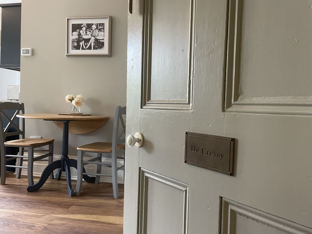 DeCressy Apartment