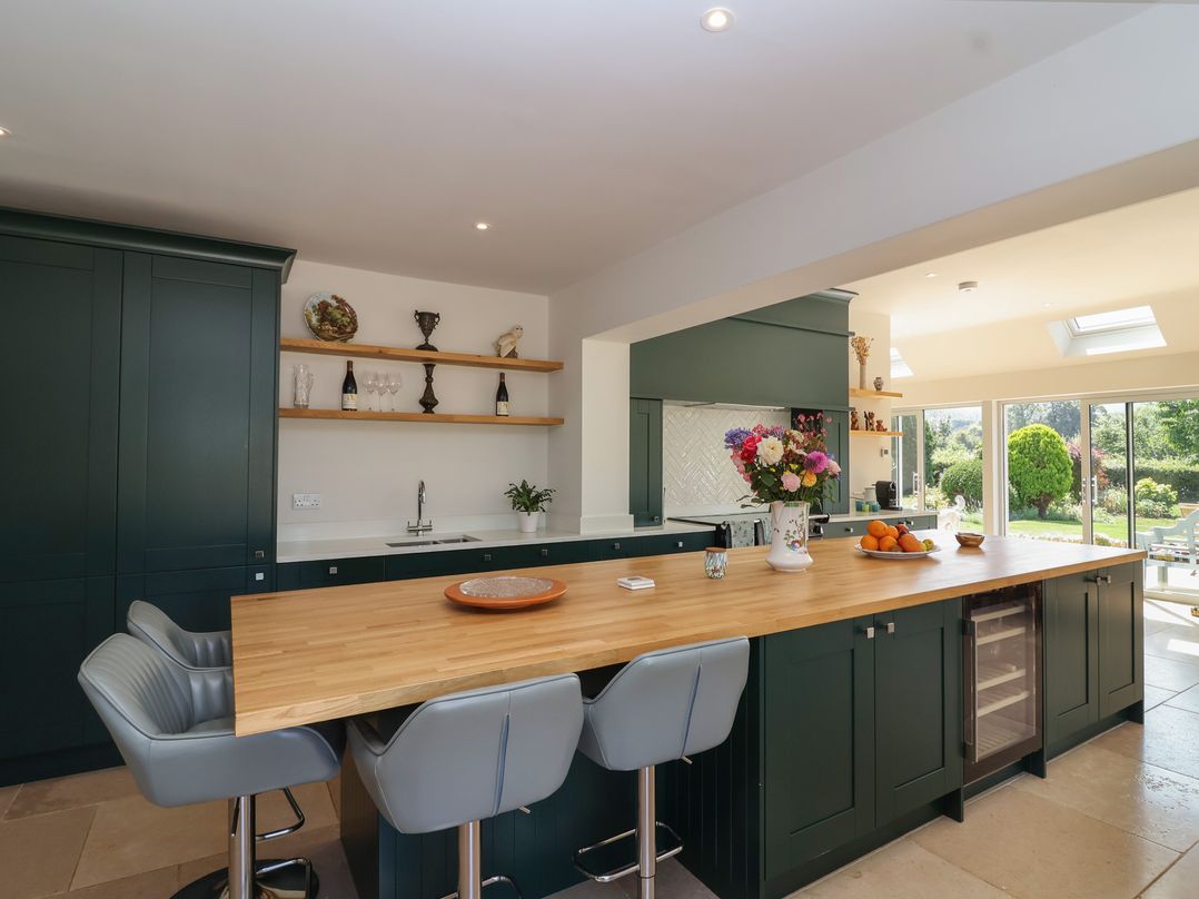 Leafield Cottage