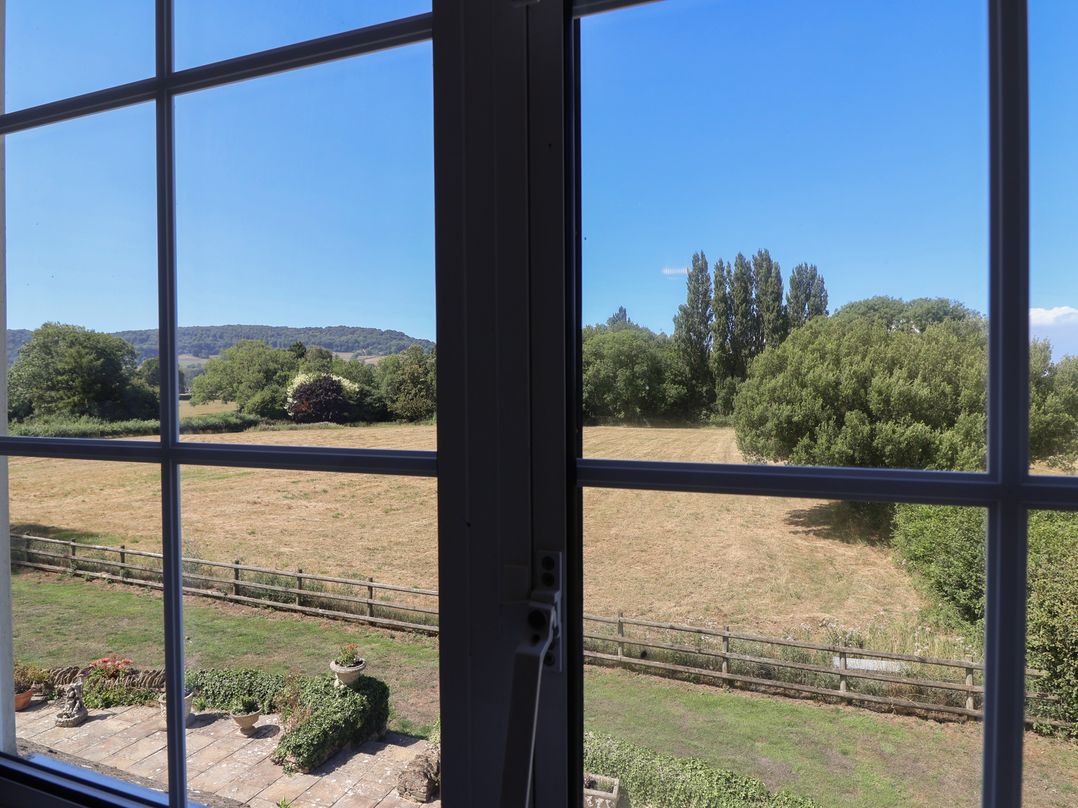 Leafield Cottage