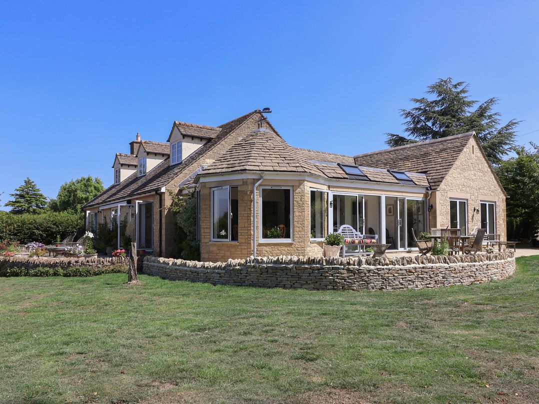 Leafield Cottage