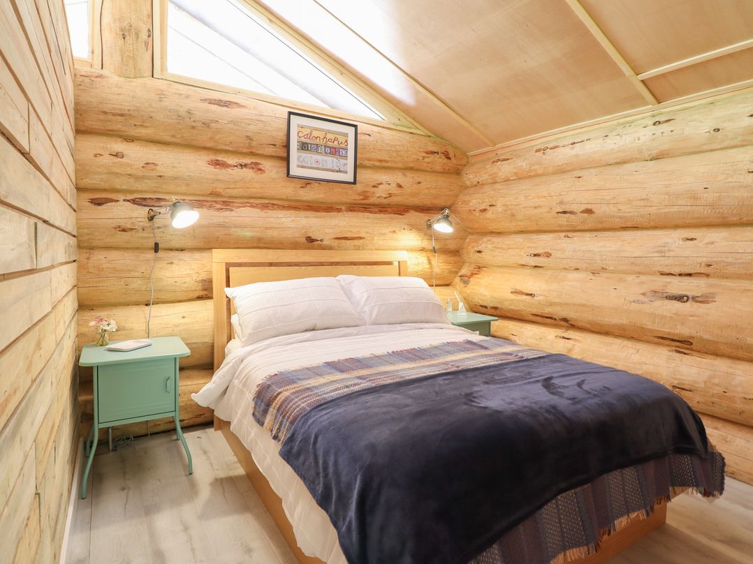Owl Valley Cabin