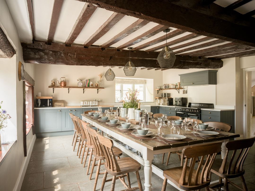 Holwell Farmhouse