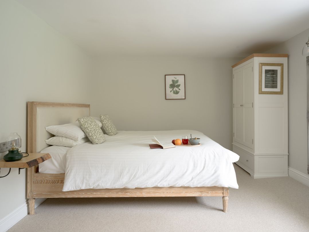 Holwell Farmhouse