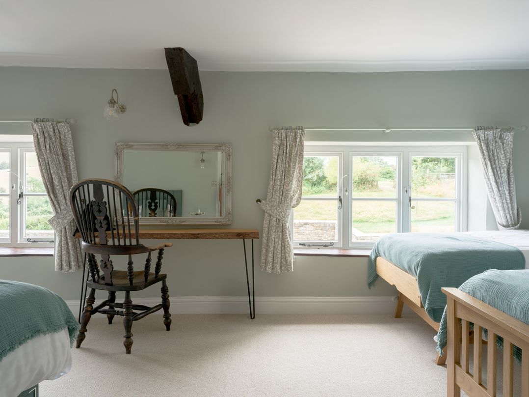 Holwell Farmhouse