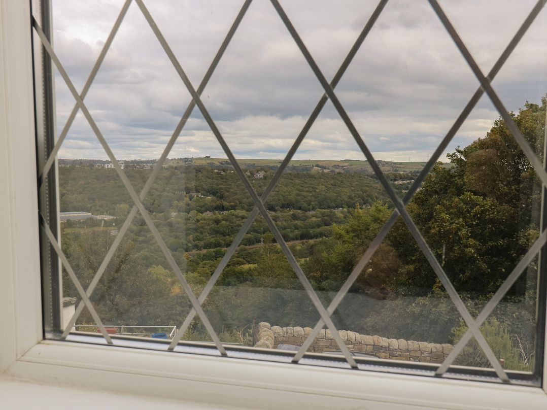 11 Hollin Well Cottage