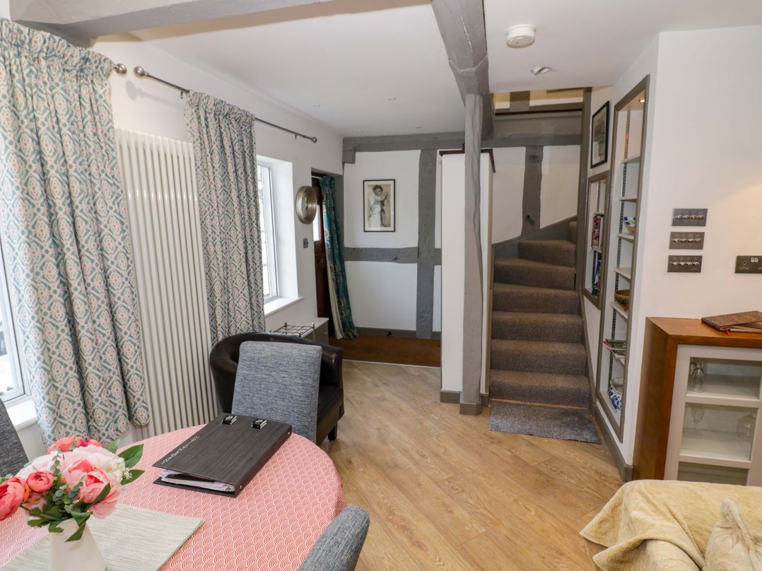 Middle Cottage
