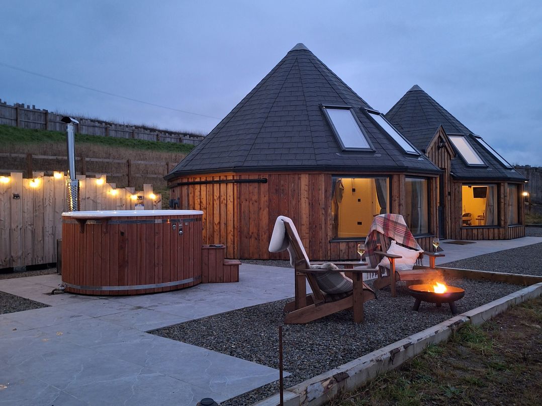 Dog friendly holiday cottage in Lampeter, sleeps 2