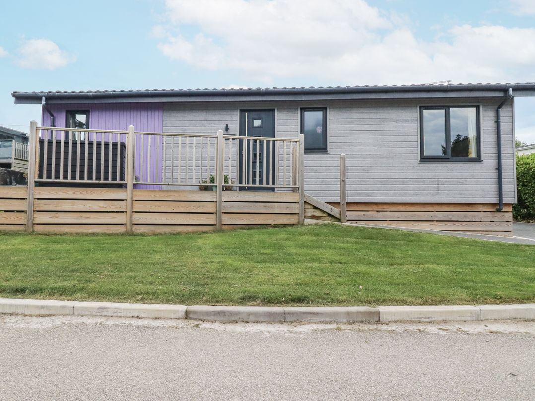 Minack Lodge