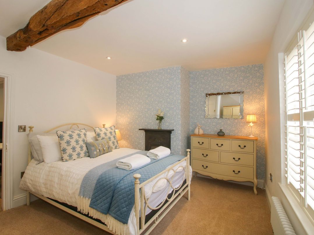 Raven Lane Retreat