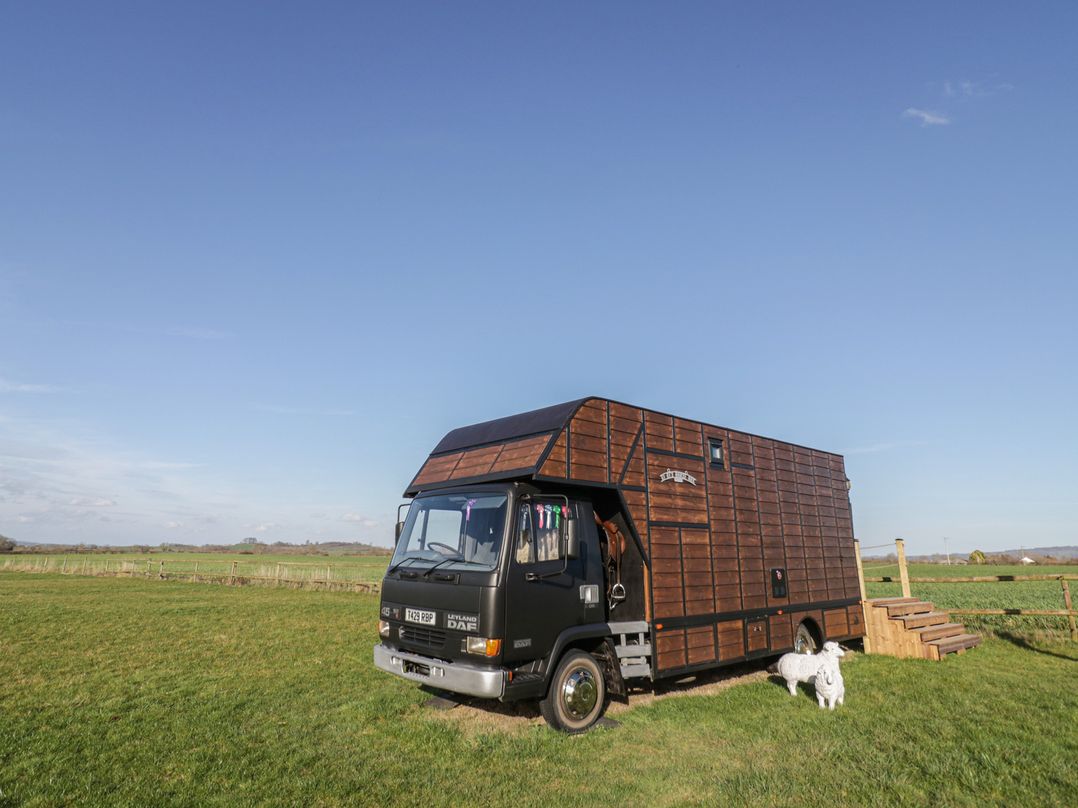 GiGi's Horsebox