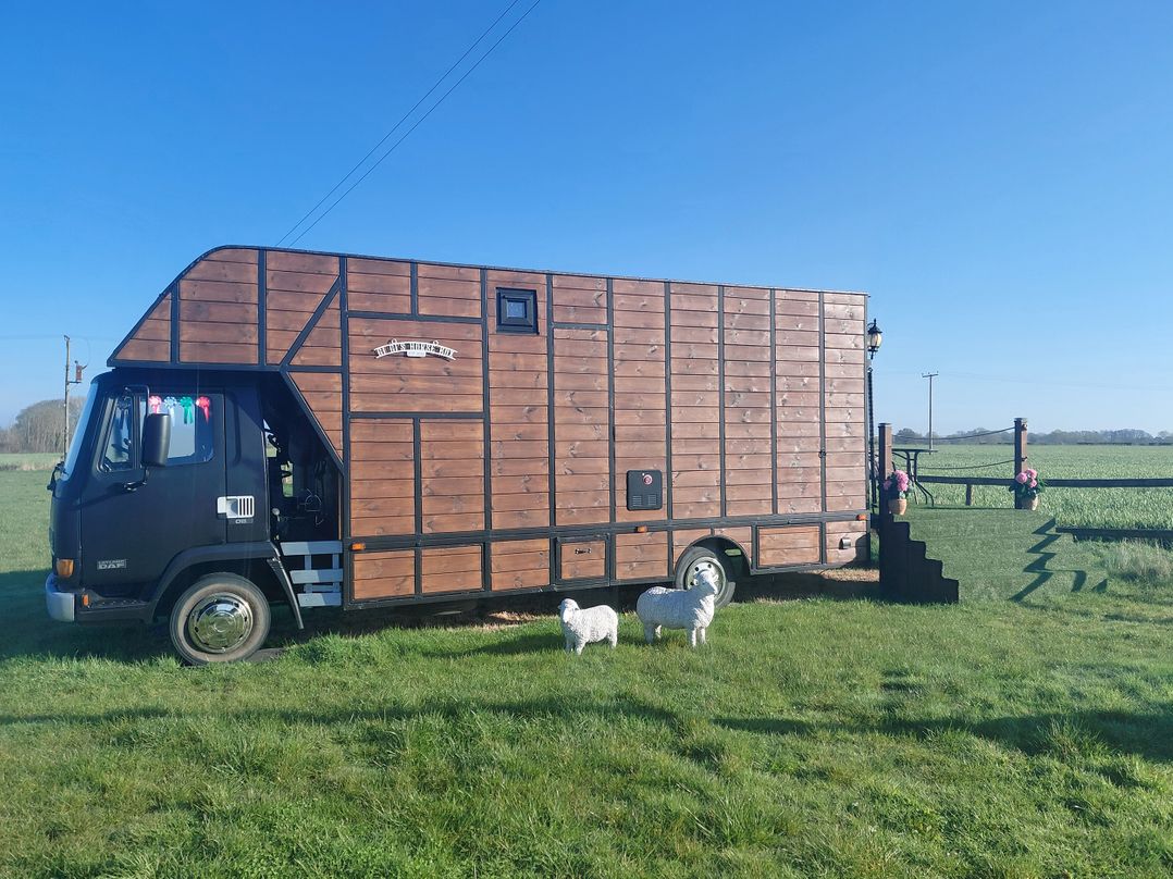 GiGi's Horsebox