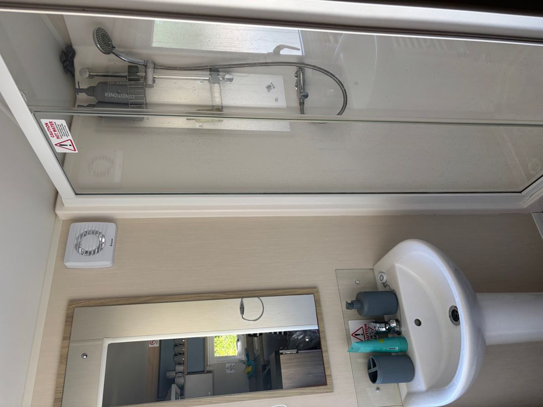 Singh&Leite Family Caravan