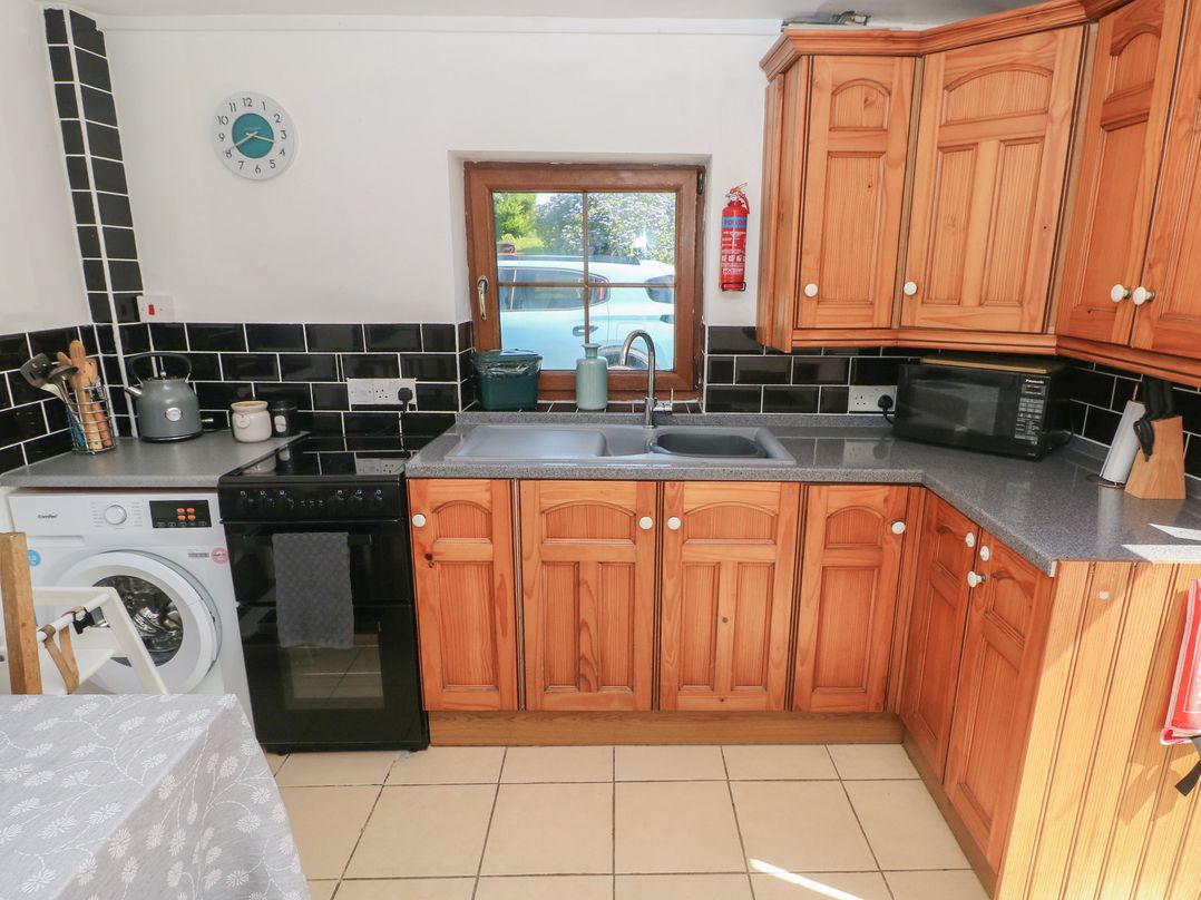 Tor Cefn Annex