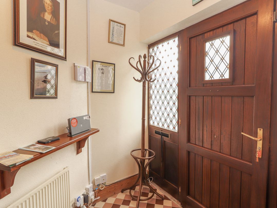 Coole Gate Lodge