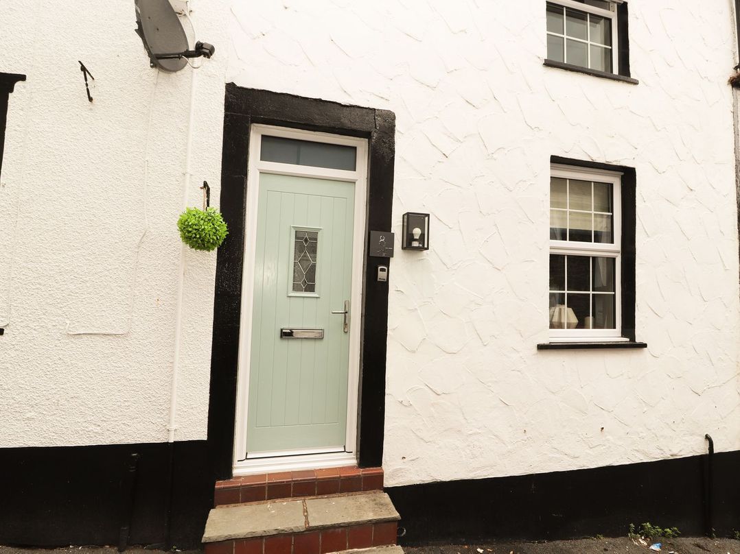 8 Watkin Street