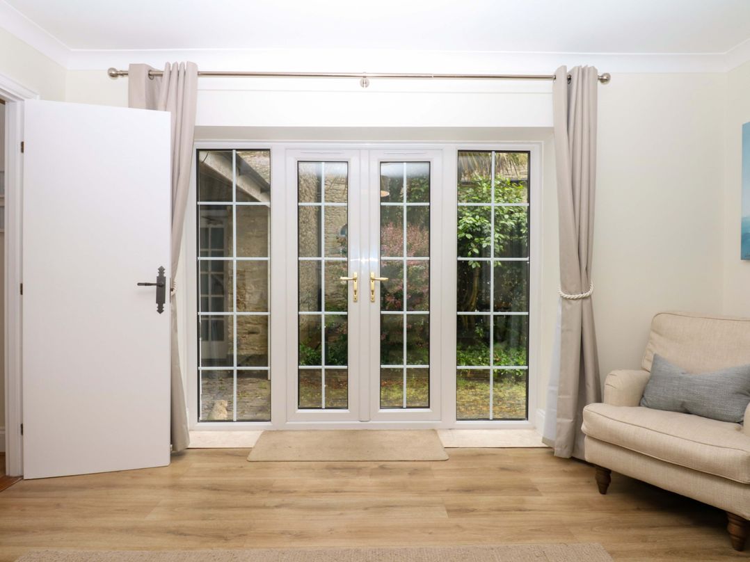 Sheplegh Court Garden Apartment