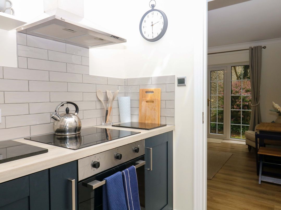 Sheplegh Court Garden Apartment