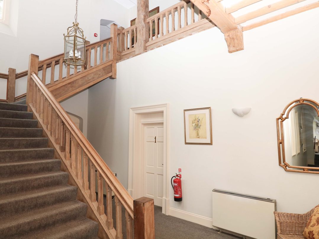 Sheplegh Court Garden Apartment