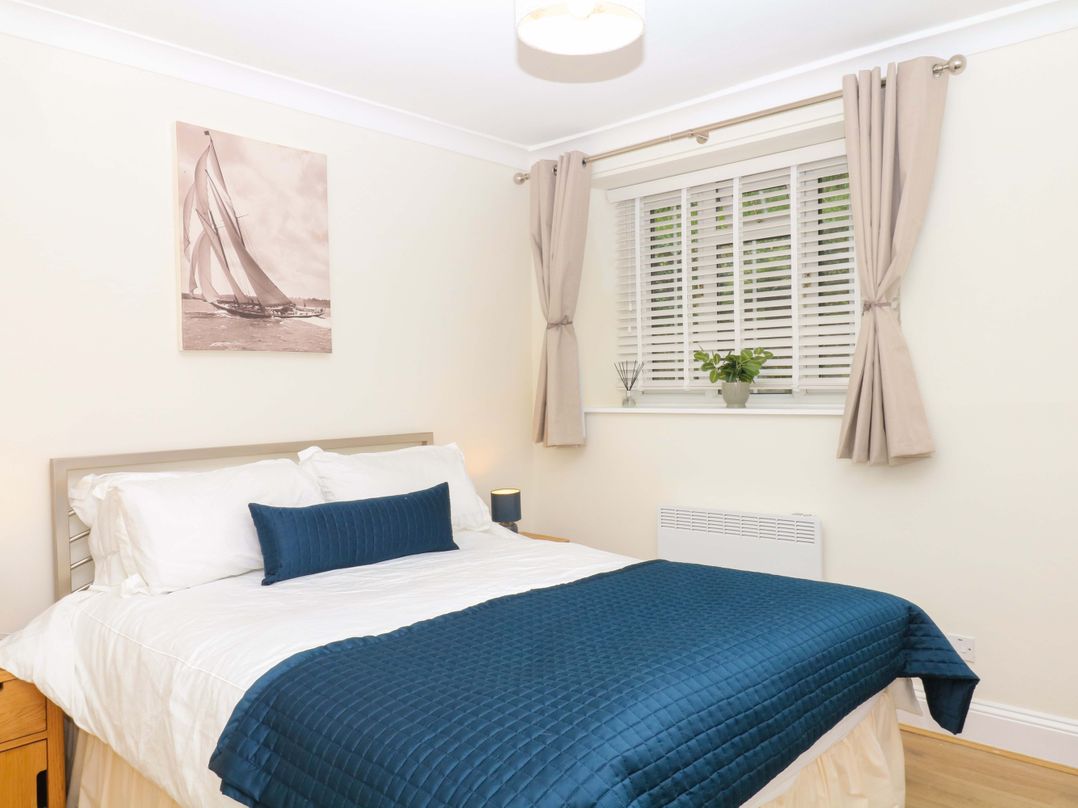 Sheplegh Court Garden Apartment