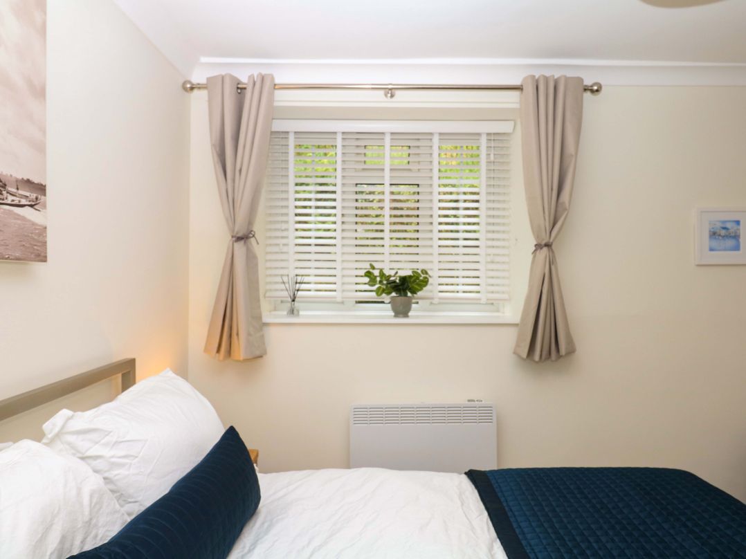 Sheplegh Court Garden Apartment