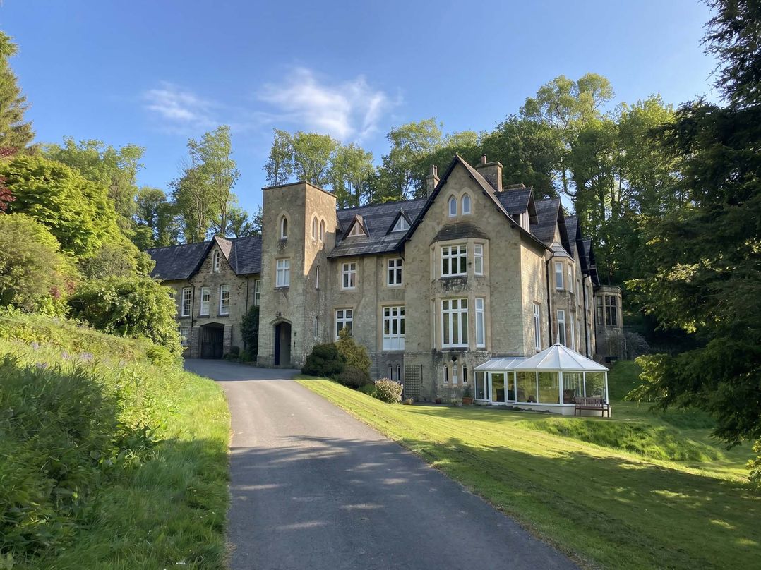 Sheplegh Court Garden Apartment