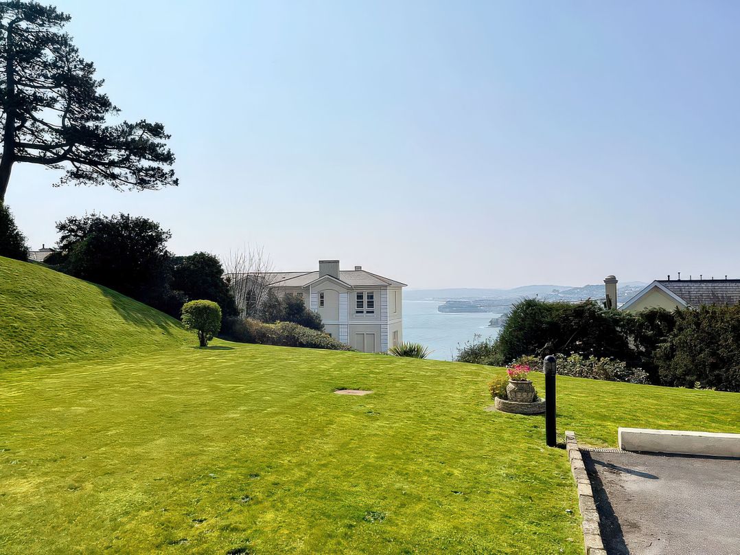 Number 2 Ellington Court Apartment