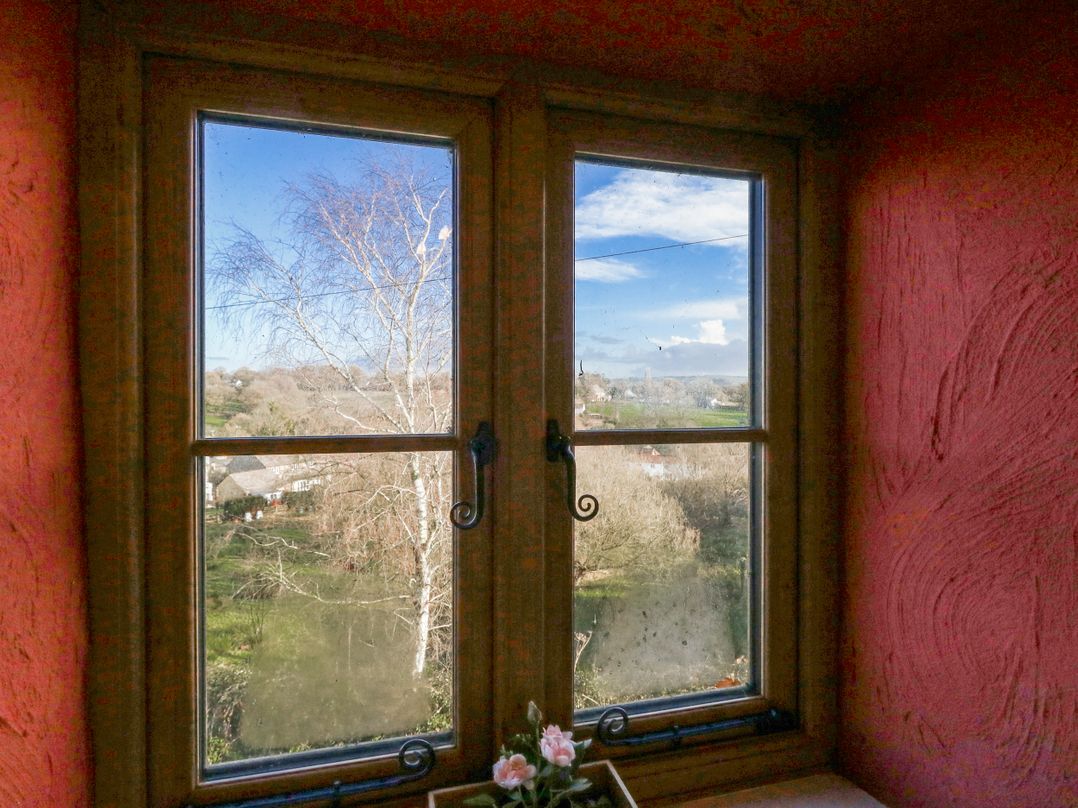 Honeysuckle Cottage