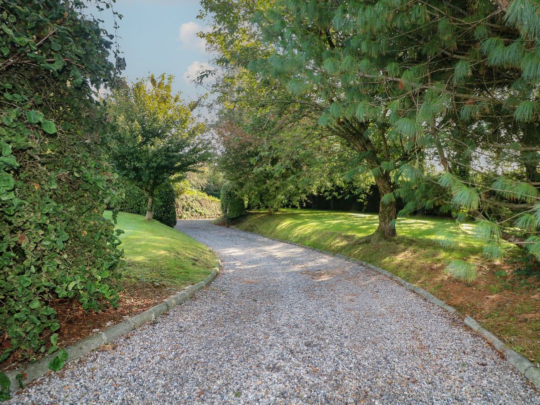 The Lodge Bolinahaney