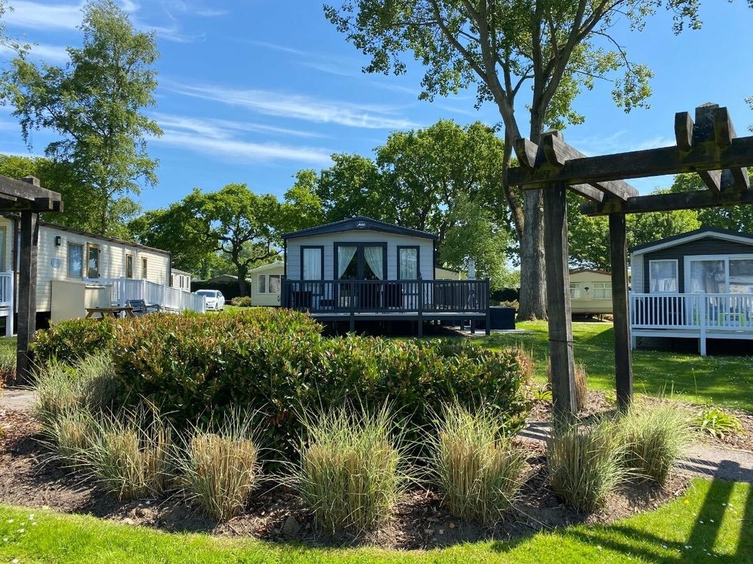 Hopton Holiday Village - Holiday Accommodation 6338