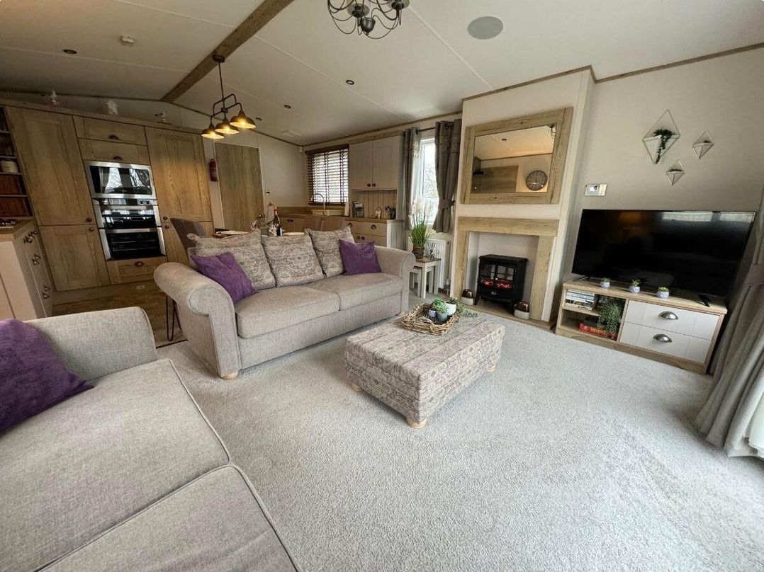 Hopton Holiday Village - Holiday Accommodation 6338