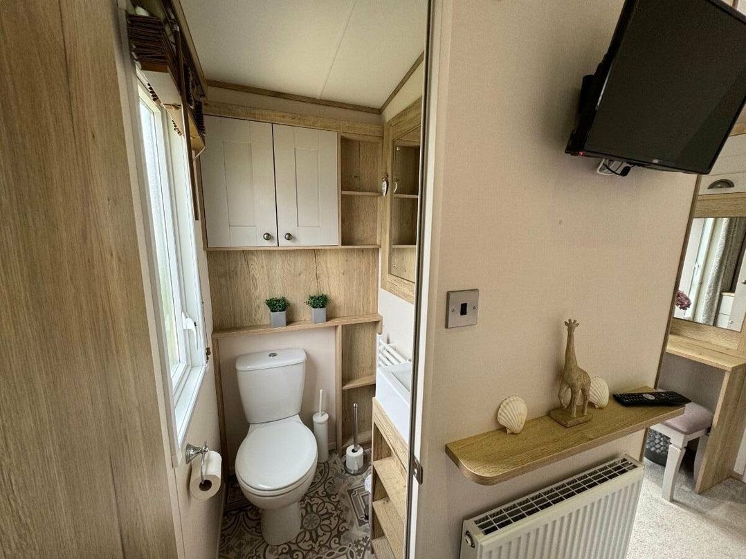 Hopton Holiday Village - Holiday Accommodation 6338