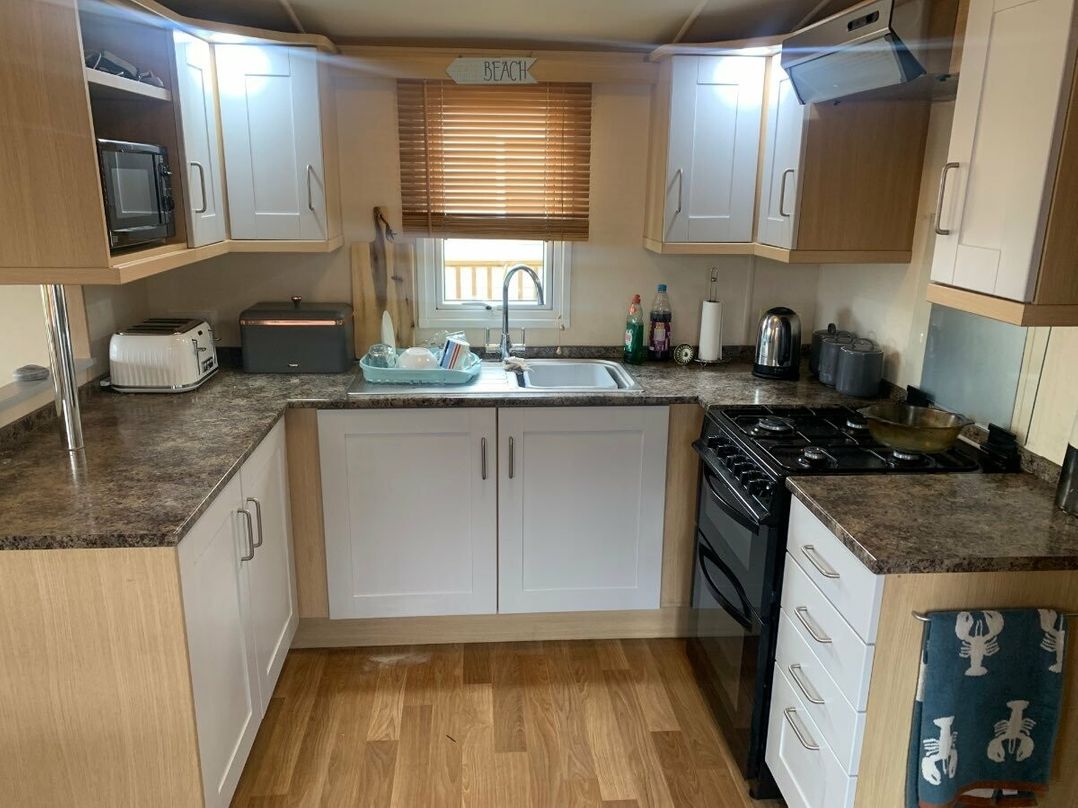 Lydstep Beach - Holiday Accommodation 1010