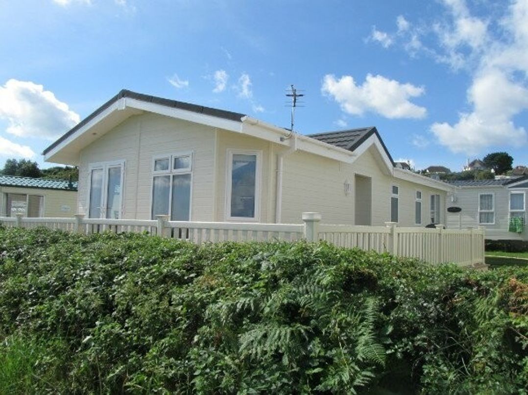 Waterside, Paignton - Holiday Accommodation 1054