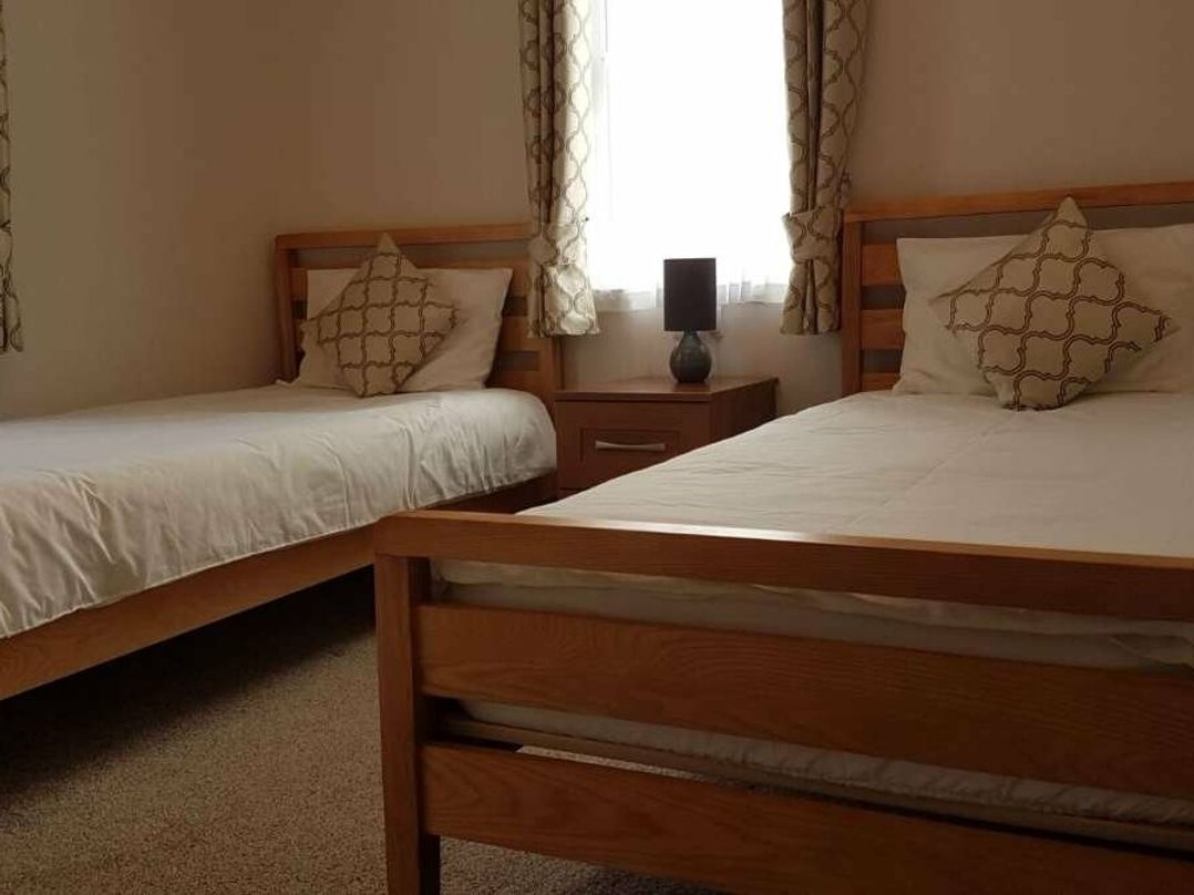 Waterside, Paignton - Holiday Accommodation 1054