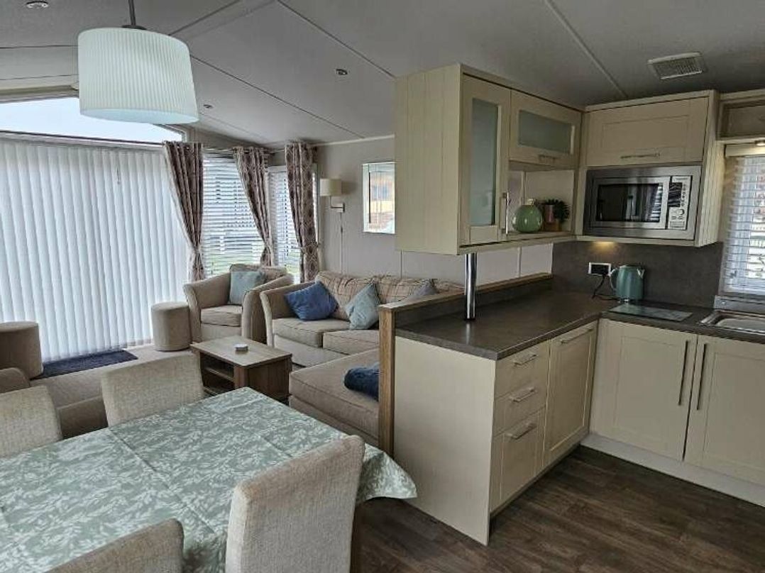 Golden Sands Kinmel Bay - Holiday Accommodation 1056