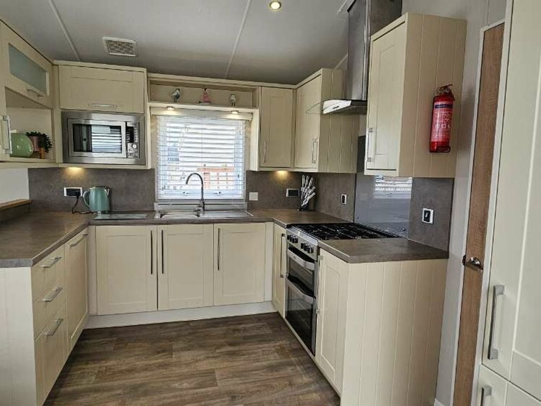 Golden Sands Kinmel Bay - Holiday Accommodation 1056