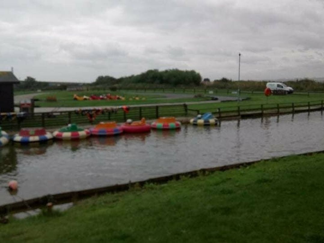 Blue Dolphin Holiday Park - Holiday Accommodation 10563