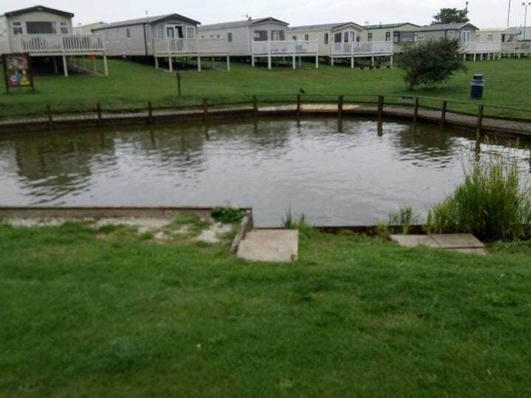 Blue Dolphin Holiday Park - Holiday Accommodation 10563