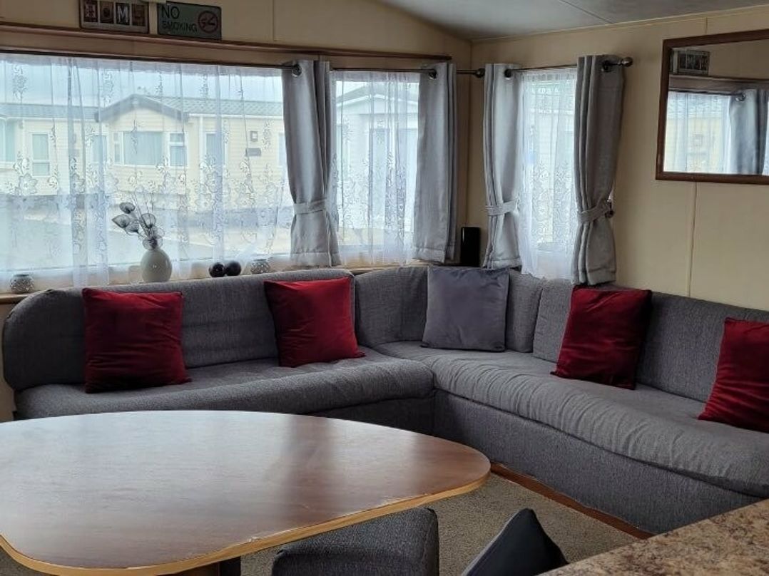 Golden Gate Holiday Centre - Holiday Accommodation 10581