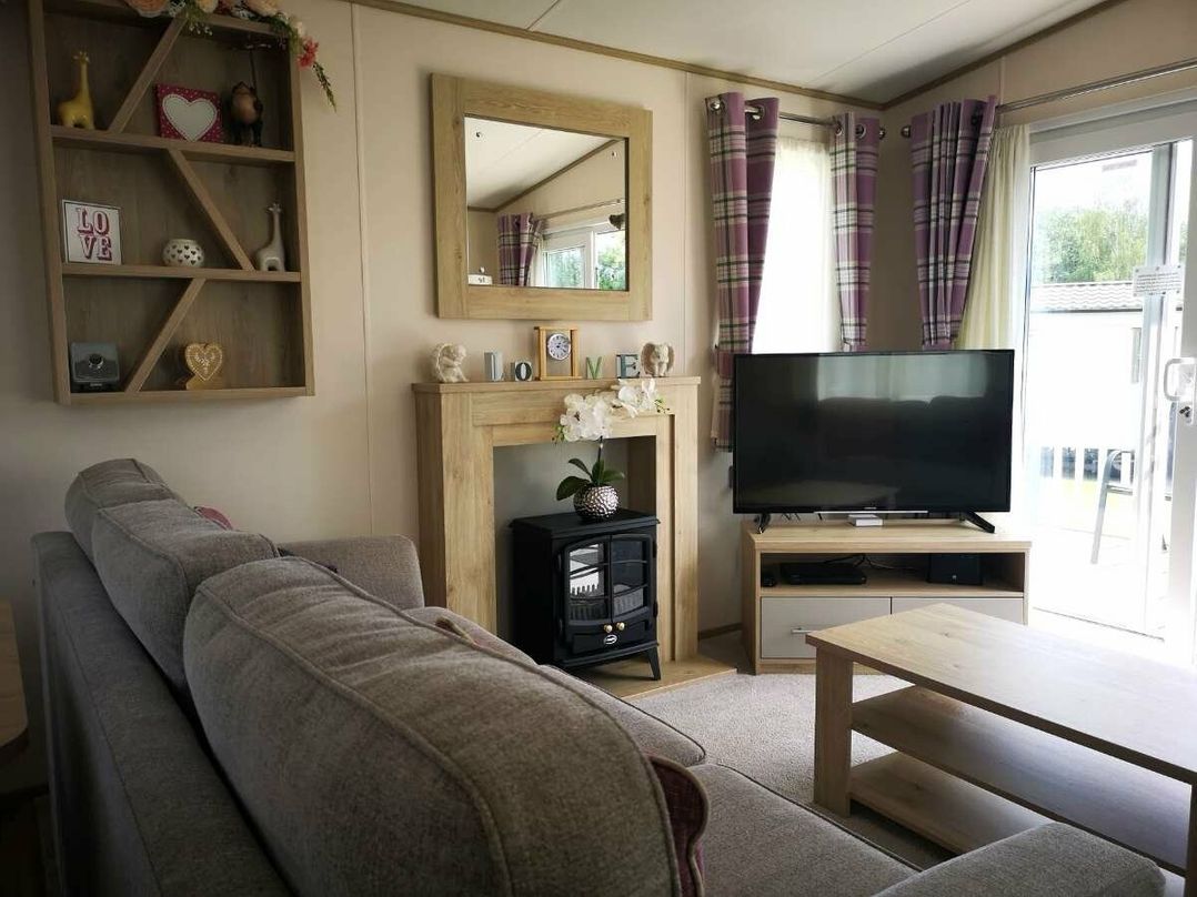 Hoburne Cotswolds - Holiday Accommodation 10633