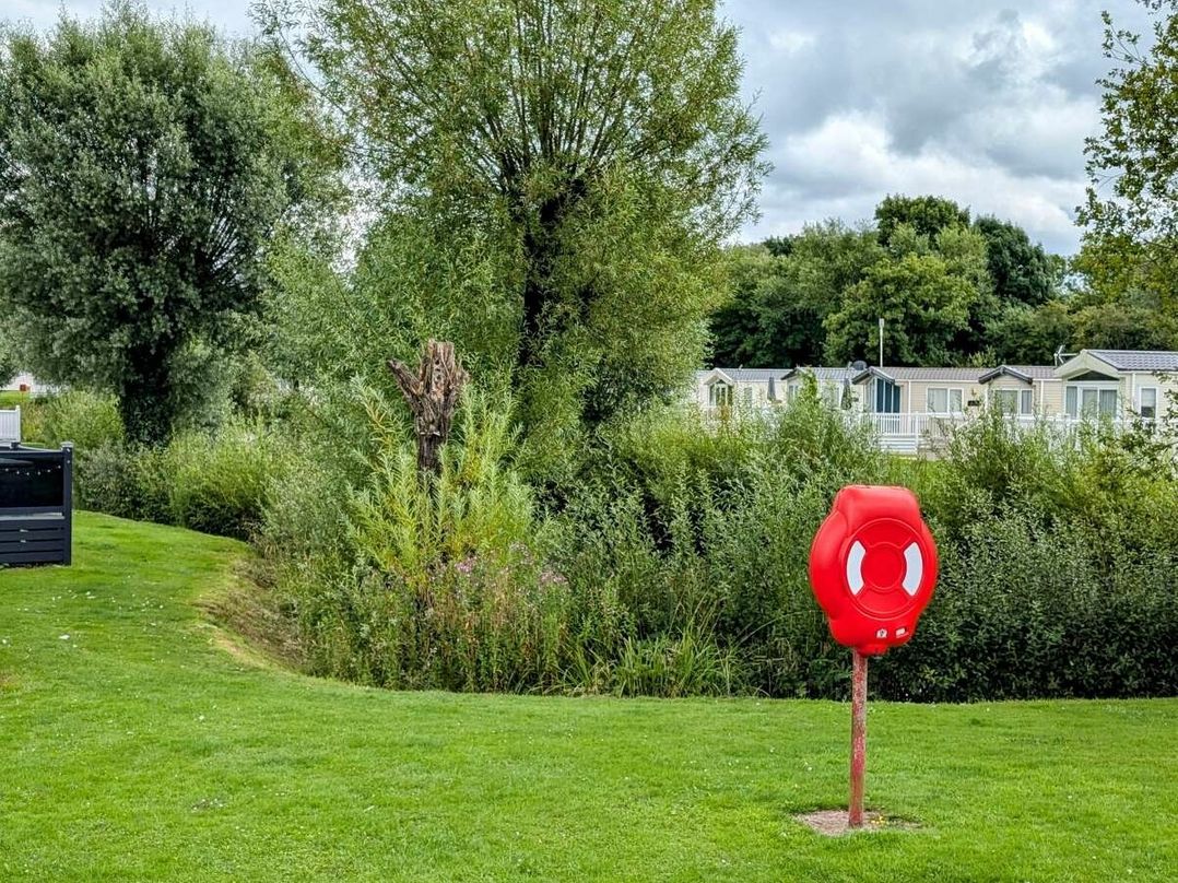 Hoburne Cotswolds - Holiday Accommodation 10633