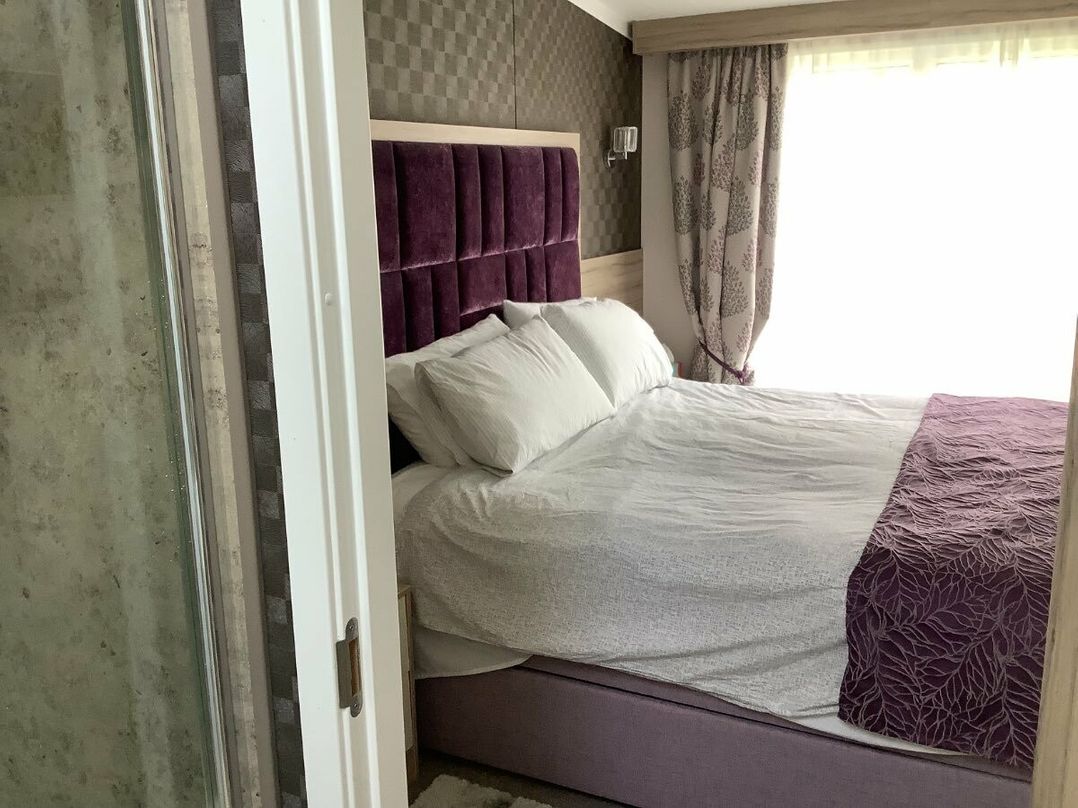 Shorefield Country Park - Holiday Accommodation 10876