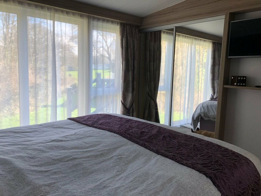 Shorefield Country Park - Holiday Accommodation 10876