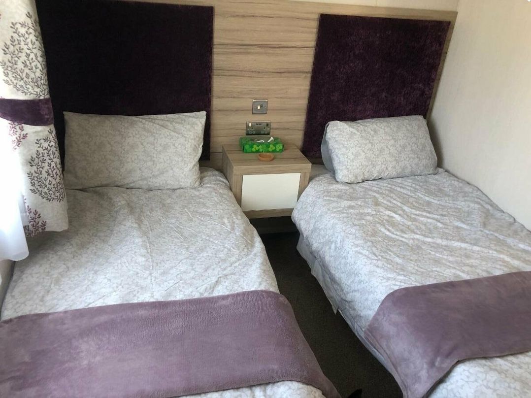 Shorefield Country Park - Holiday Accommodation 10876