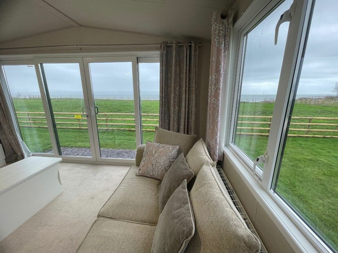 Hafan y Mor Haven - Holiday Accommodation 11037